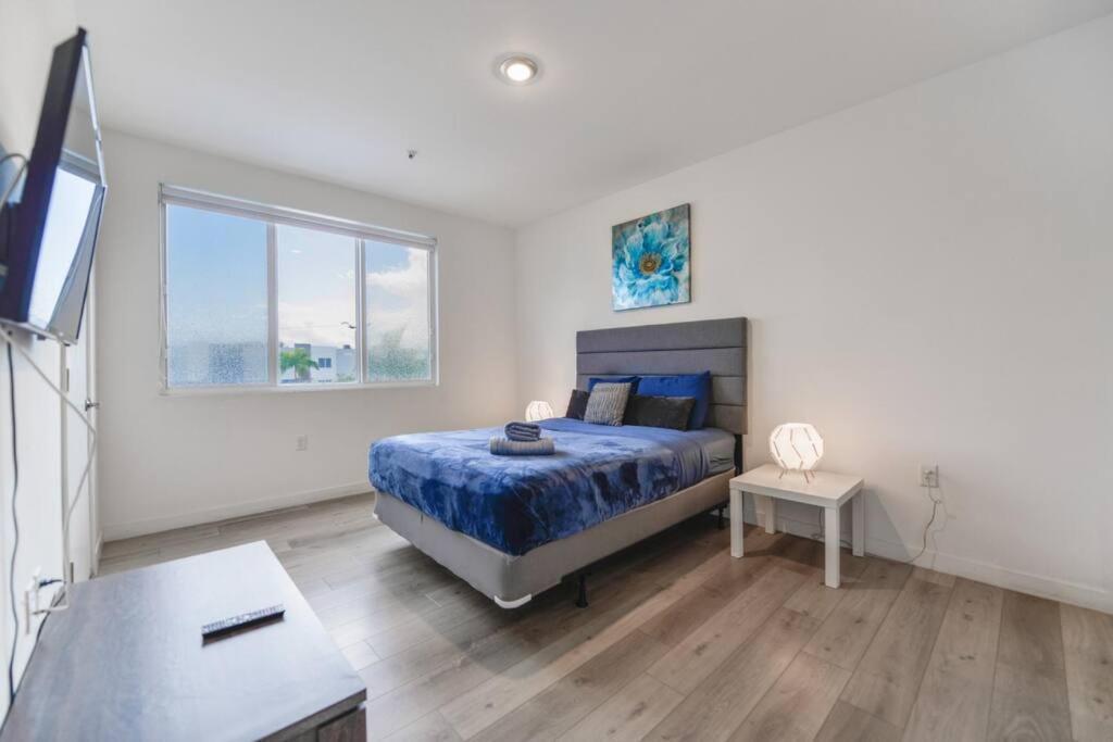 Fantastic Townhouse 15Minutes From The Beach Miami Exterior photo